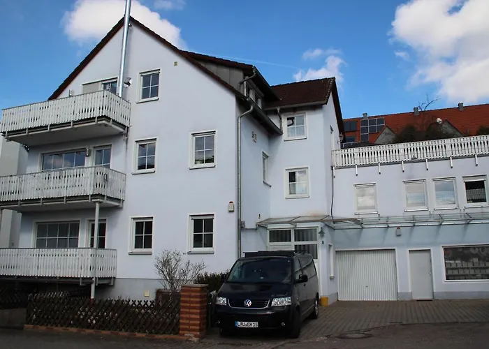 Апартаменты Mit 4 Schlafzimmer Fuer 2 Bis 9 Gaeste----apartment With 4 Bedrooms For 2 To 9 Guests *